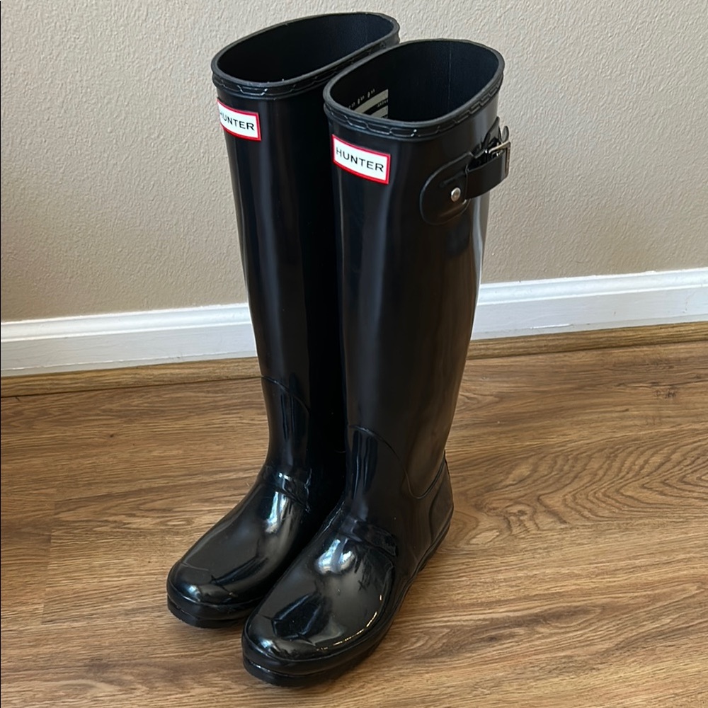Hunter Black Original Tall Gloss Rain Boots